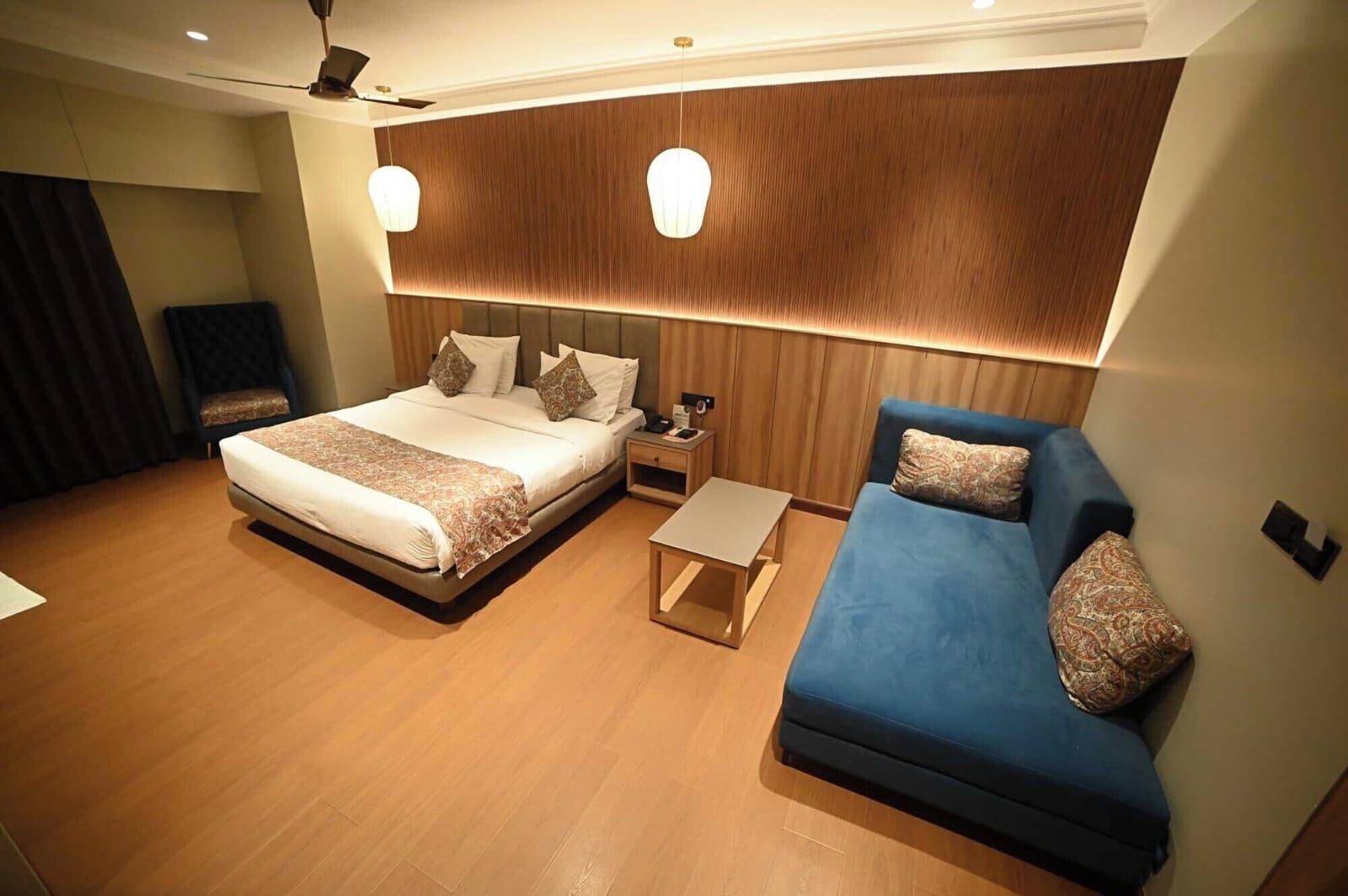 Deluxe room photograph